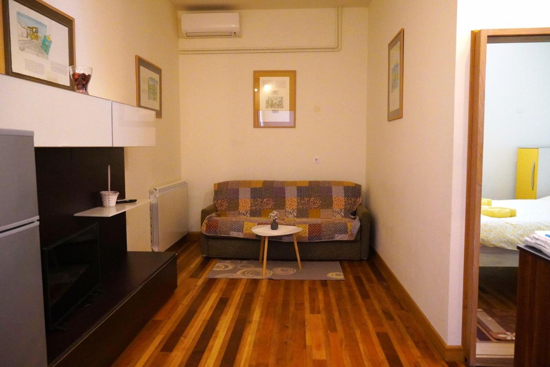 Lana House With Apartment Petrovija Exterior photo